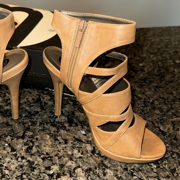 Michael Antonio river heeled open toe bootie NIB 9 - Picture 9 of 13